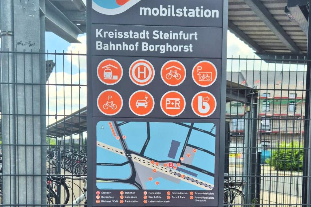 Mobilstation mit Hinweistafel in Steinfurt