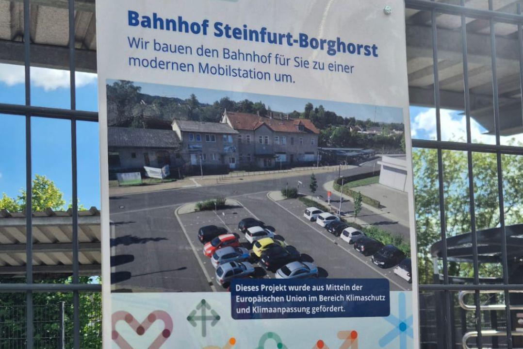 EFRE-Hinweistafel am Bahnhof Steinfurt