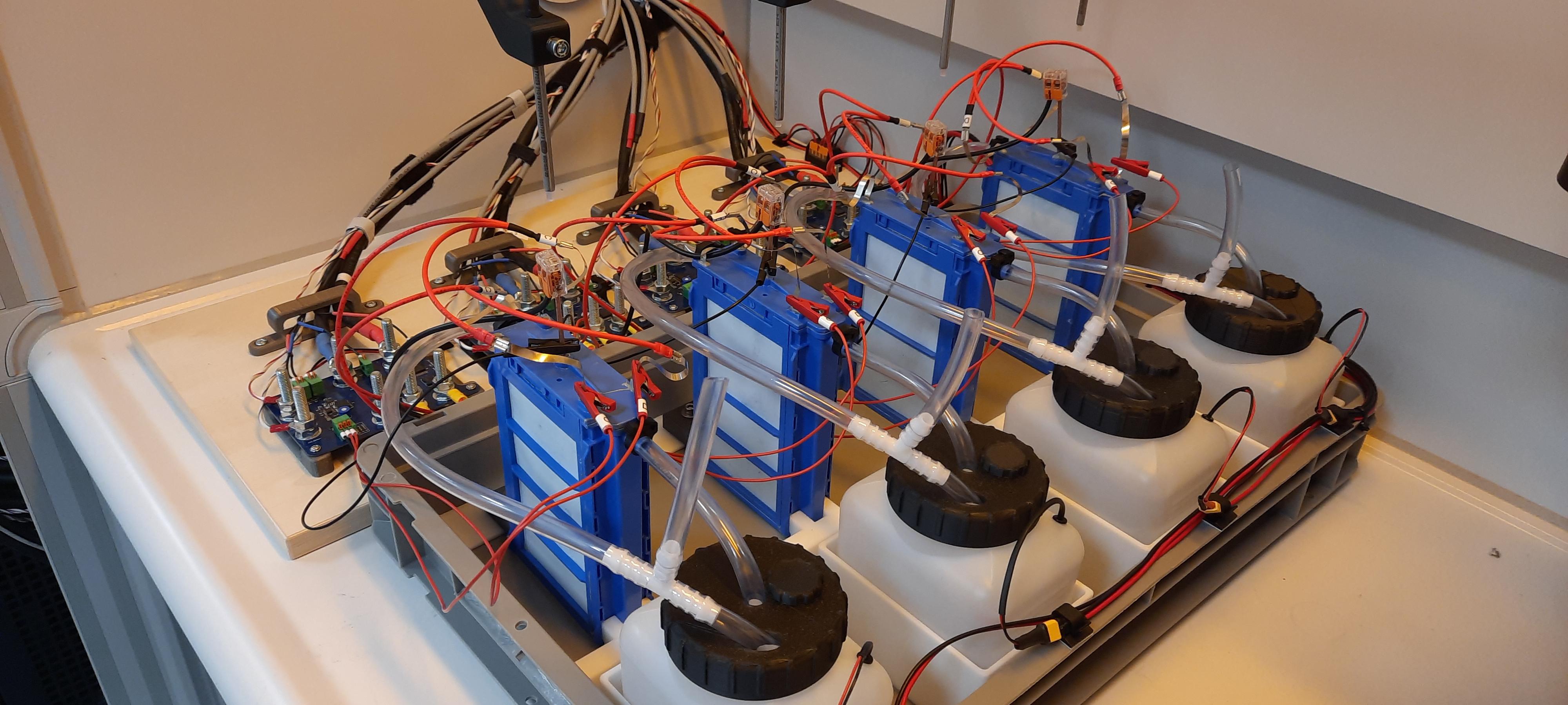 Technisches Gerät aus der Zink-Luft-Batterieforschung